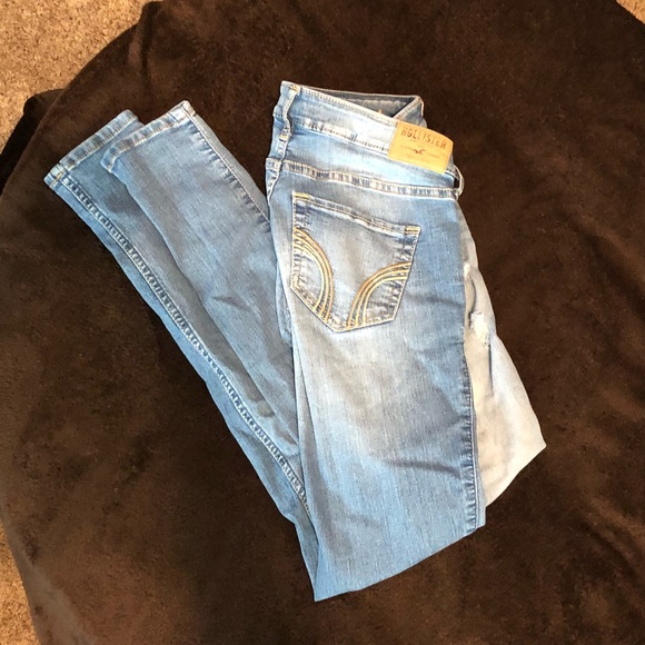Hollister light wash jeans - Picture 1 of 2
